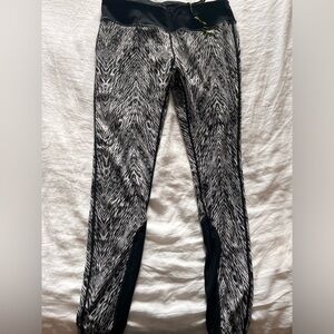 Woman’s Nike dri-fit running pants